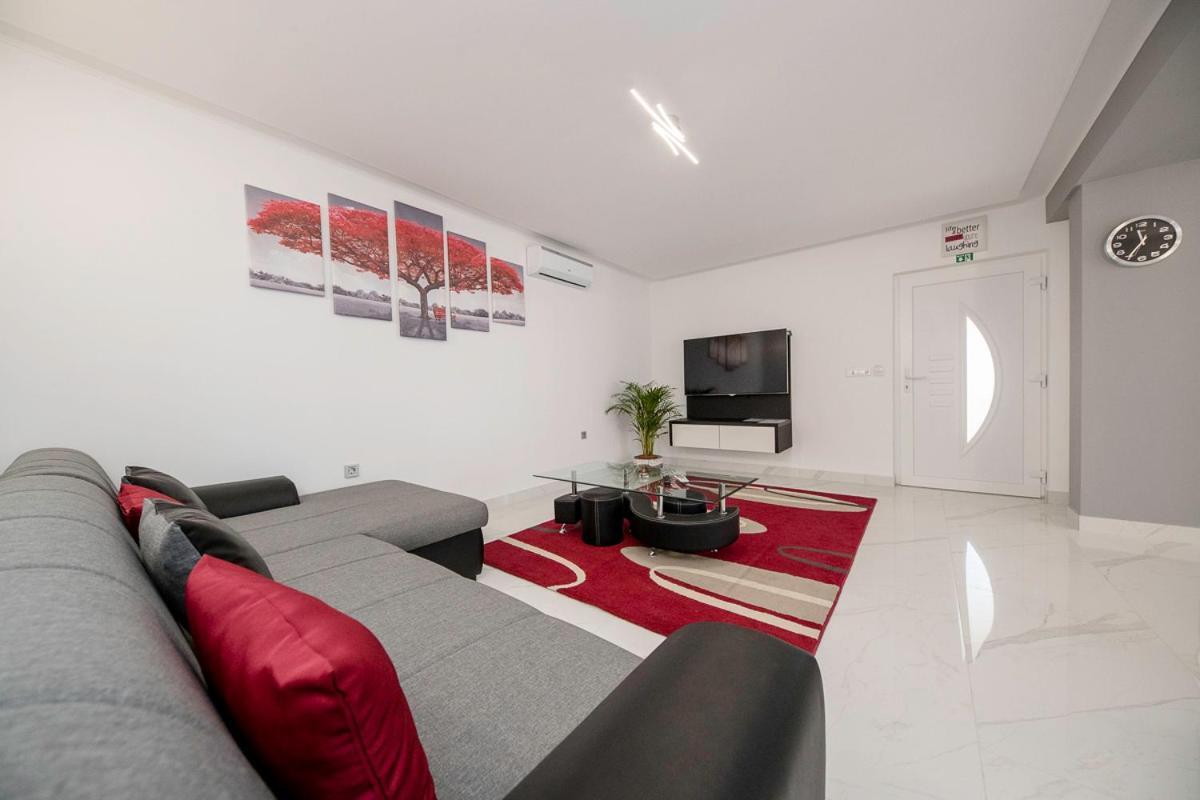 Villa Lidia Mundanije Bagian luar foto